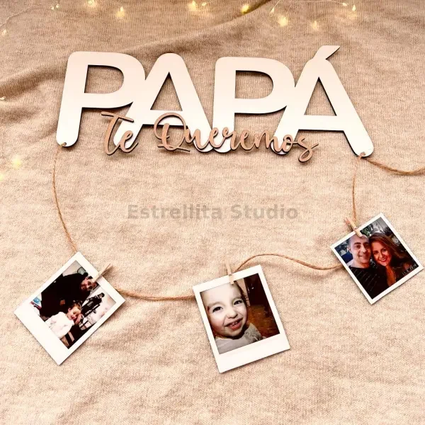 Cartel Mamá, Papá con colgador para 3 Fotos