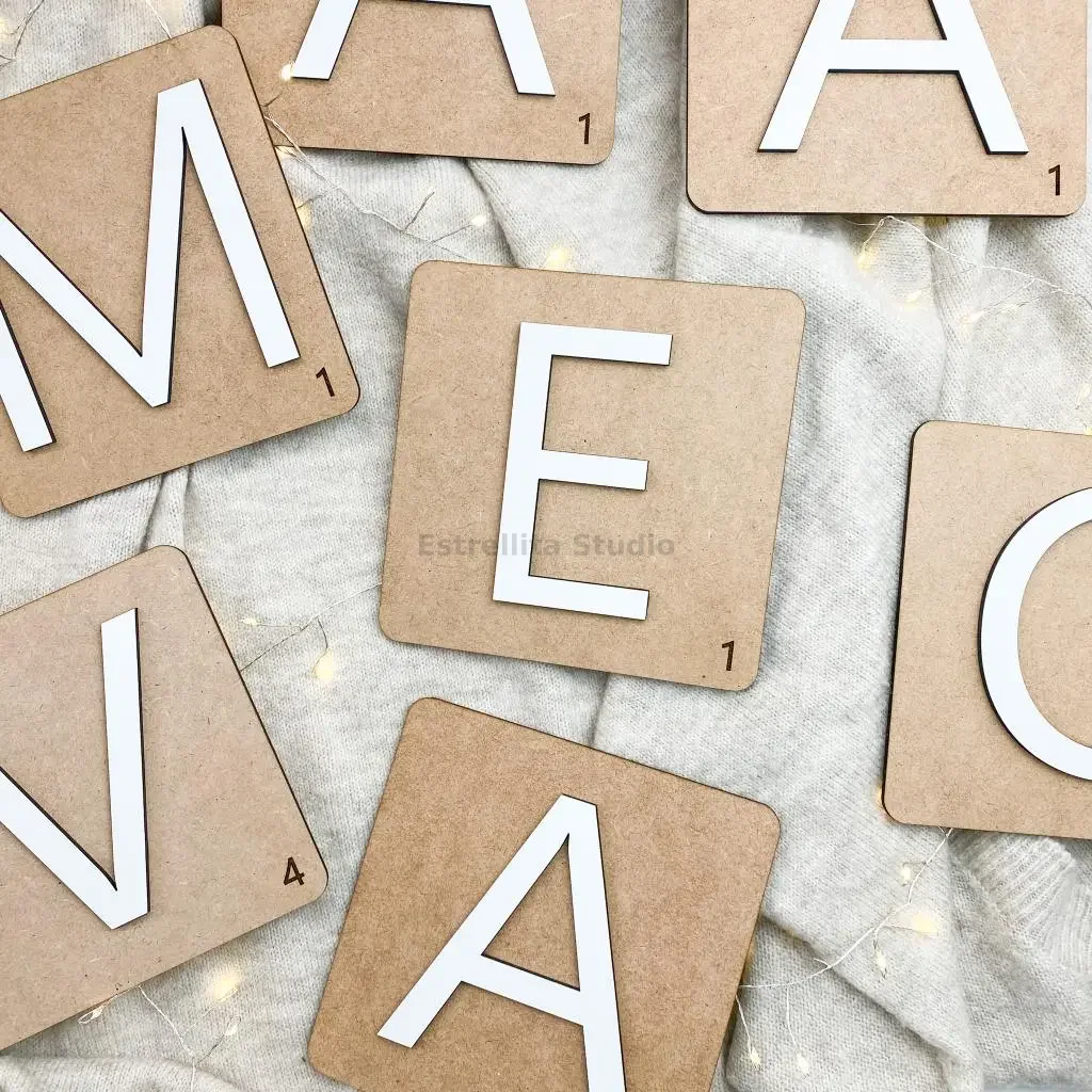 Letra Scrabble Pared